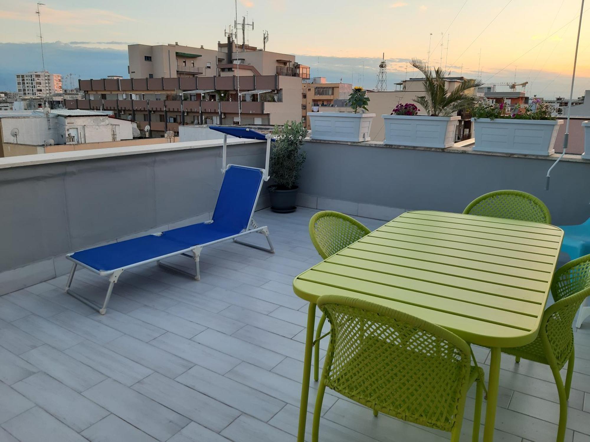 Attico Con Terrazza A Appartement